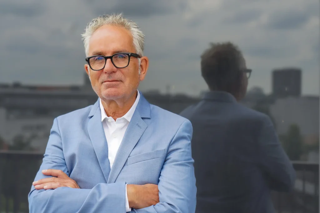 VAD-Präsident bei n-tv: „Das Verbrennerverbot muss fallen“